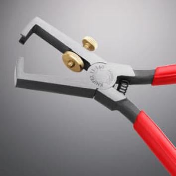 KNIPEX 11 01 160 Alicate pelacables negro atramentado recubiertos de plástico 160 mm