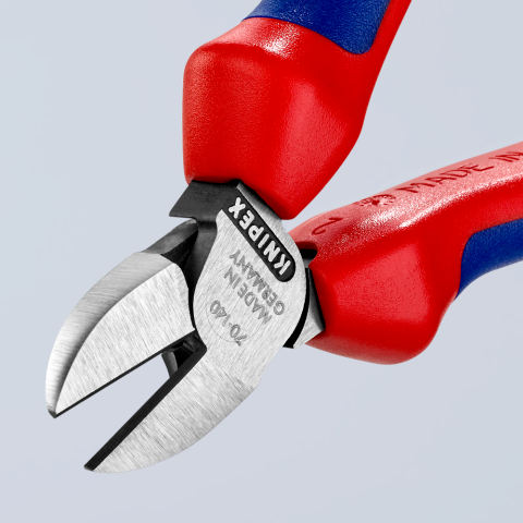 Knipex Pince à dénuder coupante de côté noire at…