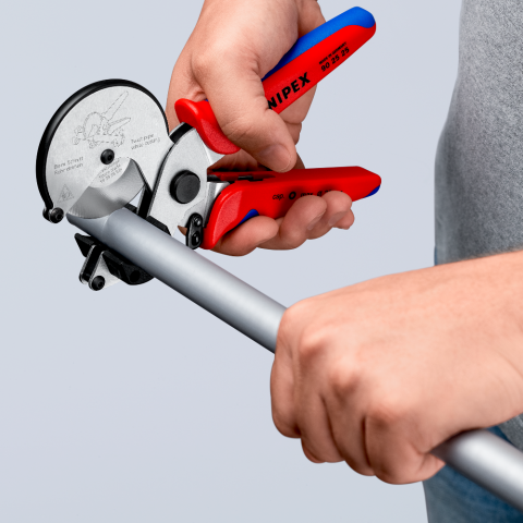 Knipex Pipe Cutter for Composite and Plastic Pipes